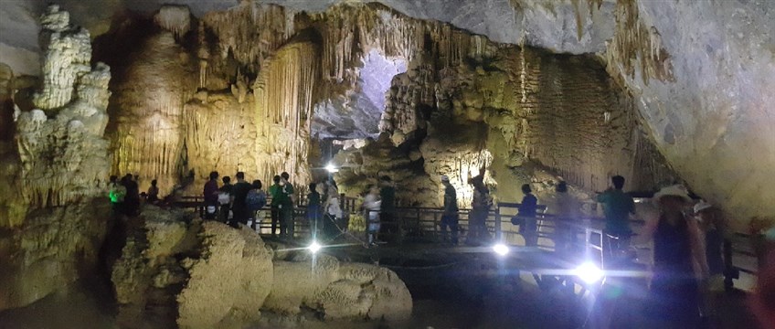 caves of phong nha ke bang